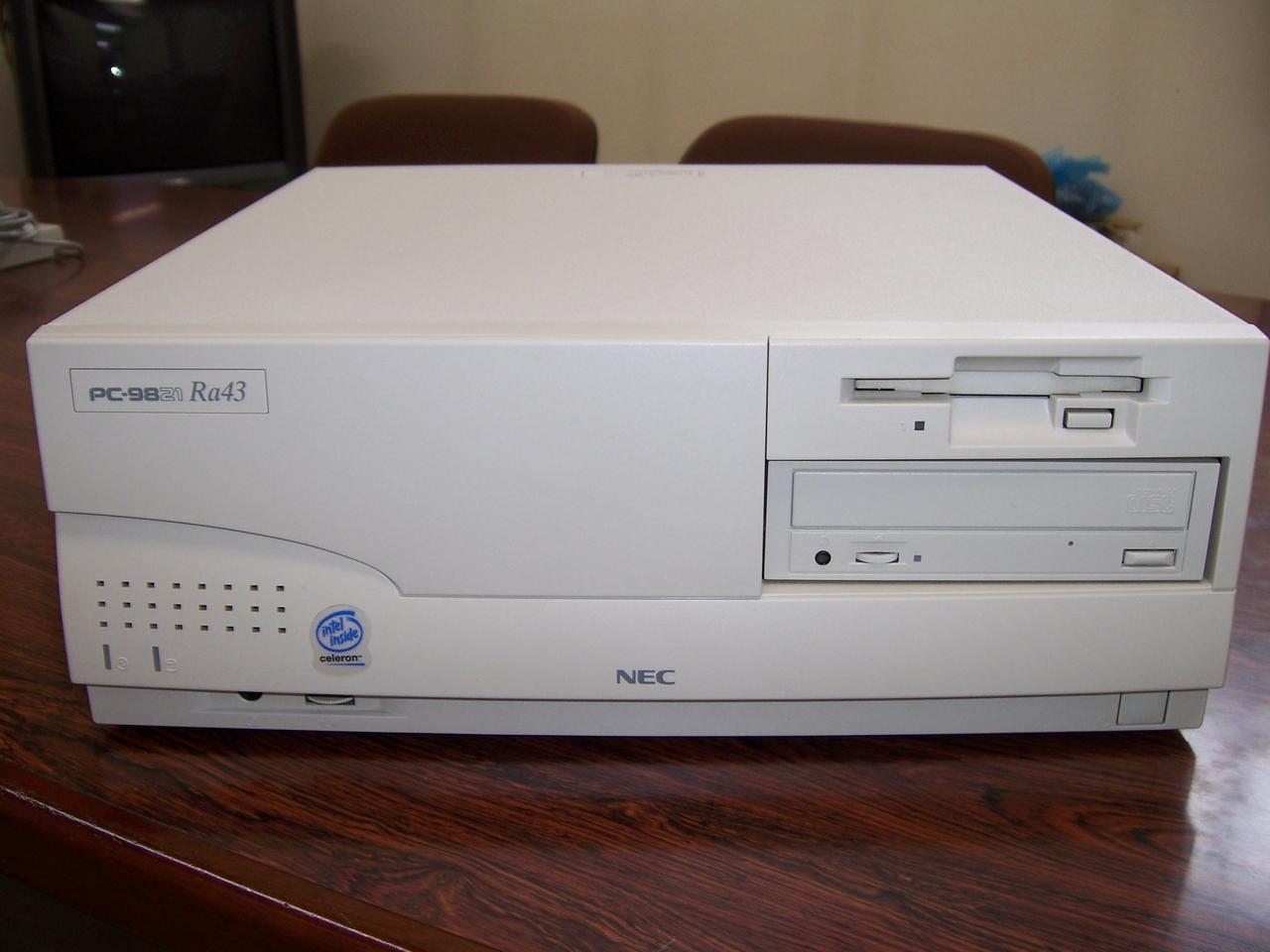 PC-9821 Ra43 DZ: THE MAD RADEON BLOGGERS PC-9821 Ra43 DZ: THE MAD RADEON BLOGGERS